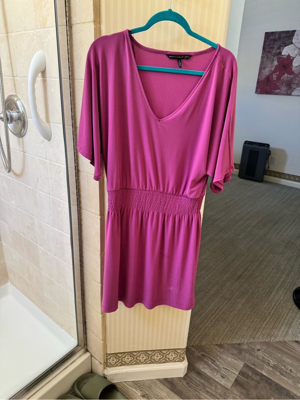 White House Black Market Magenta Pink V-Neck Short Sleeve Dress